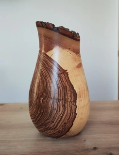 Dřevěná váza "Lidka"